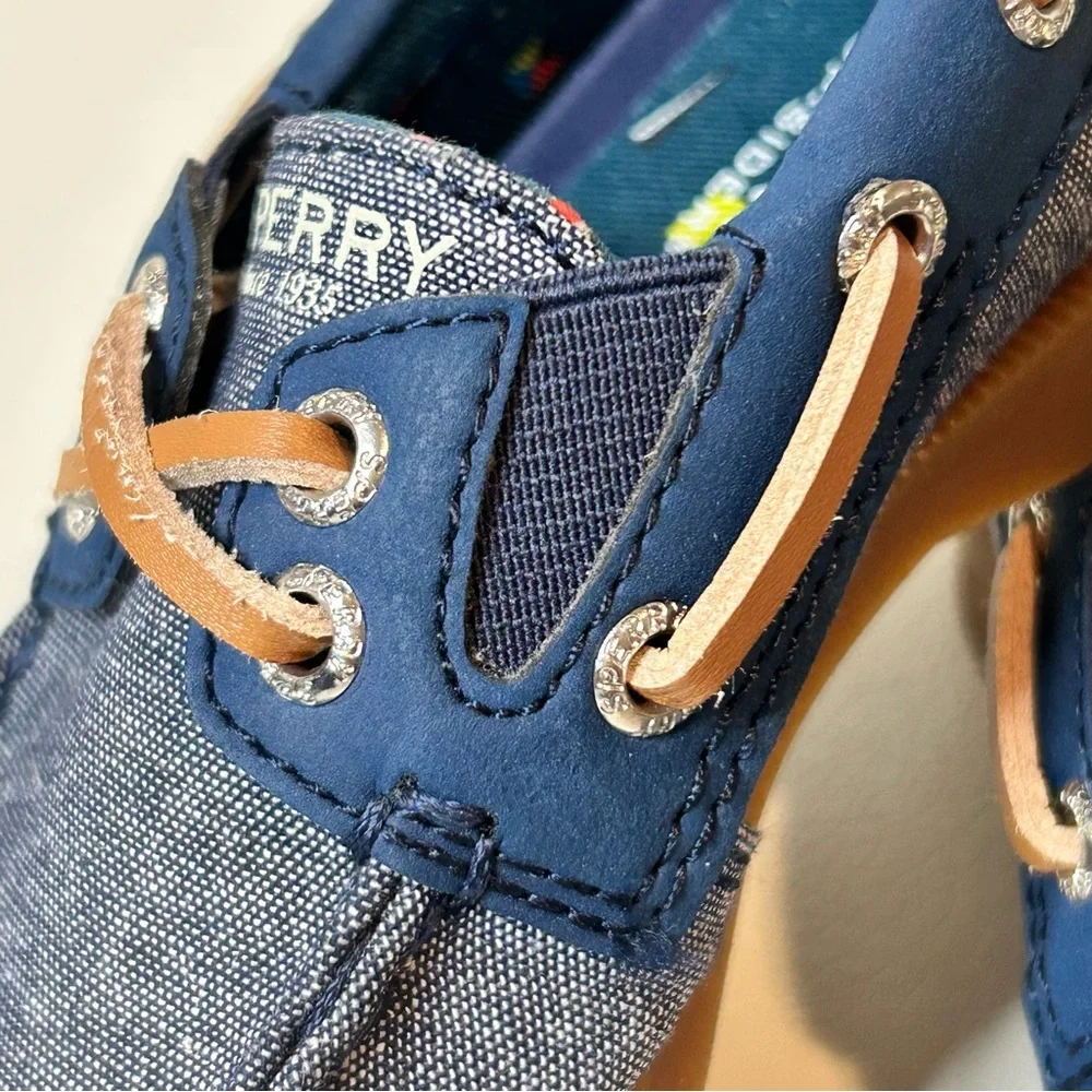COPY - Kids Sperry Top-Sider denim chambray boat deck shoes like new Size 7 AO …